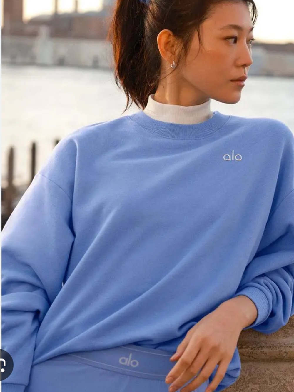 ALO Accolade Crew Neck Pullover, Crystal Clear Blue, size S